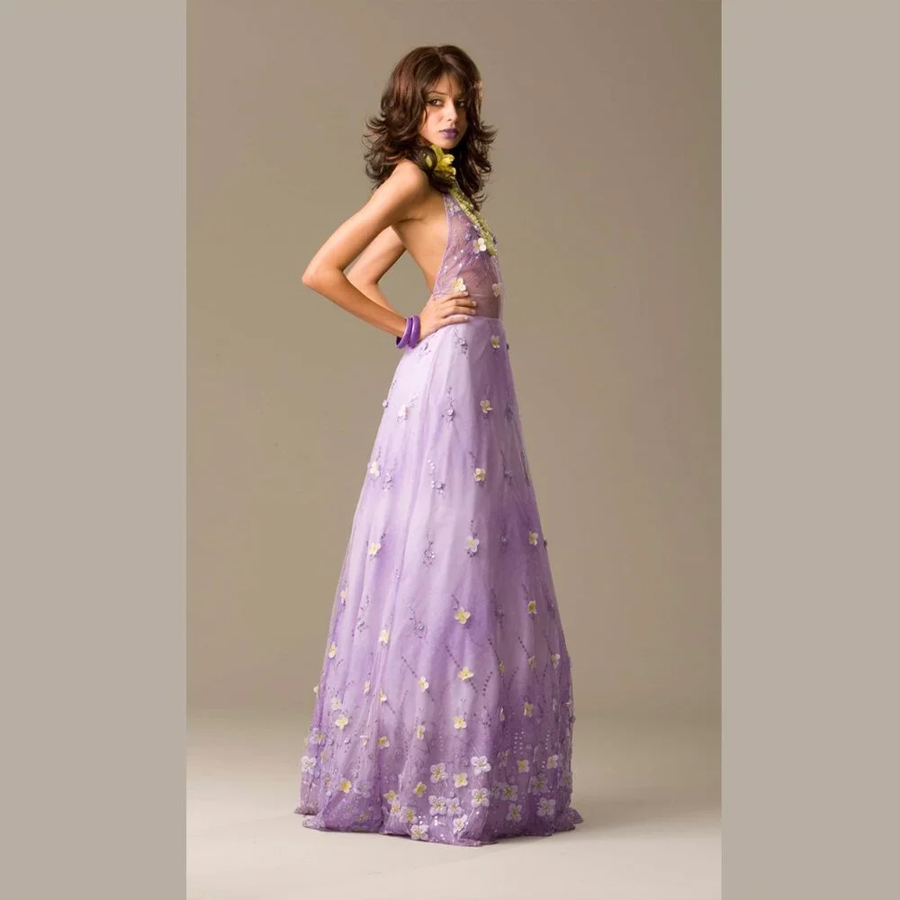 FLOOR-LENGTH LAVENDER EVENING GOWN - Picture 4 of 11